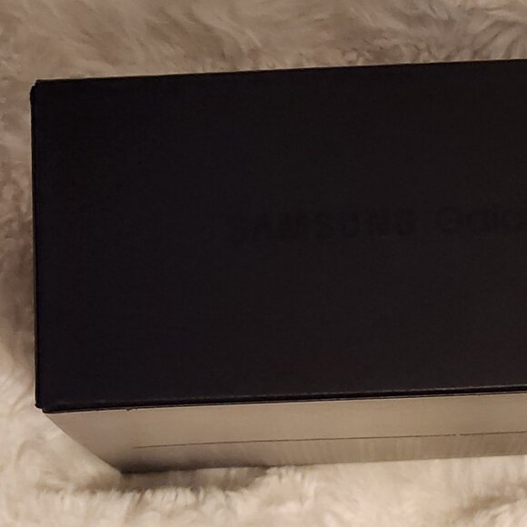 Samsung Galaxy Z Fold 2 5G Black Empty Phone BOX (no phone) + All Inserts - Picture 7 of 11